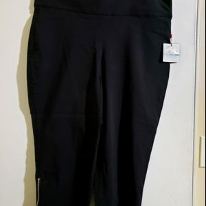 NWT Rafaella Black Satin Twill Capri Pant
